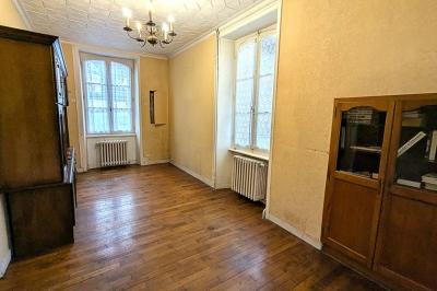 Town House with Garden and Chateau View