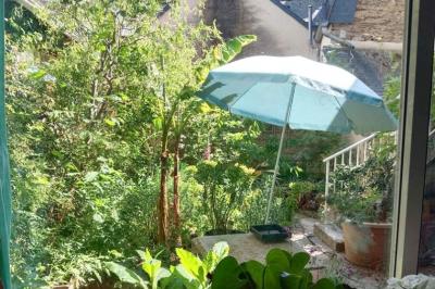 Lovely House with Lots of Character and Garden