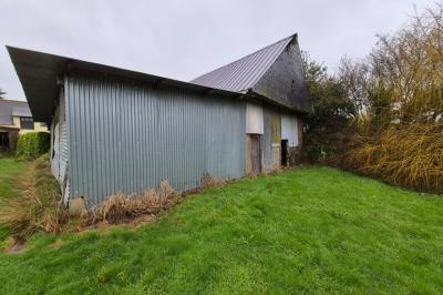Longere Style Farmhouse with Outbuilding