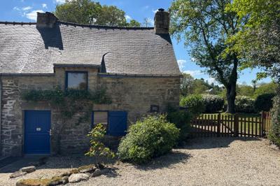 Charming Cottage is the Perfect Holiday Home