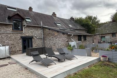 Detached Country House with Outbuilding