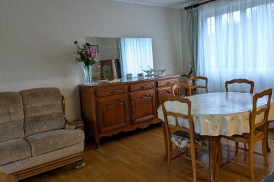 Detached Country House with Garden by the Coast