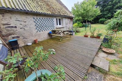 Detached Country House with Outbuilding