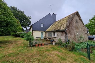 Detached Country House with Outbuilding