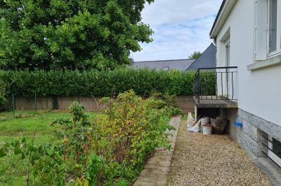 Traditional House with Garden