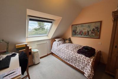 Beautiful Detached House in Landscaped Gardens