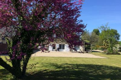 Detached Country House with Parkland Garden